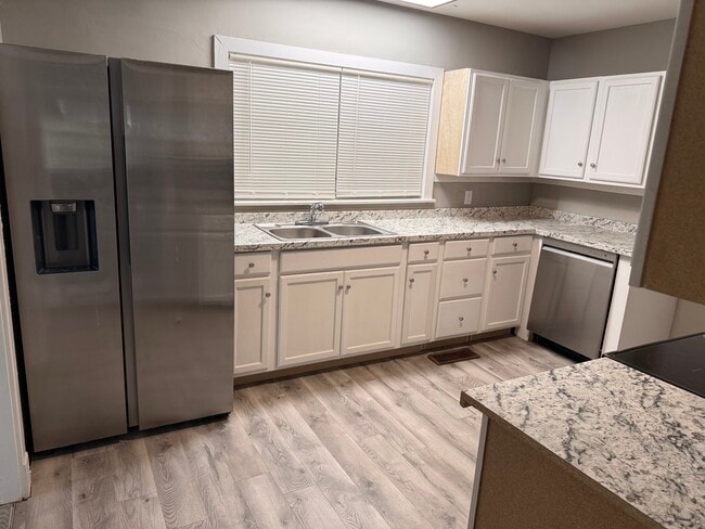 Building Photo - 3816 34th St Rental