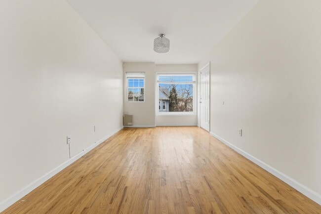 46 ARMSTRONG St Unit 2
