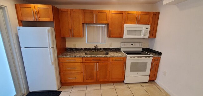 Photo - 3940 NW 9th St Unidad 1