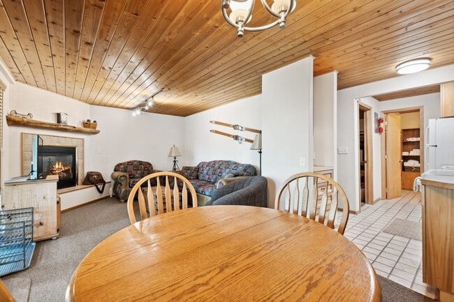 Photo - 1 bedroom, 1 bath condo at Bay Point