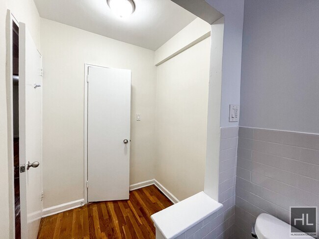 Photo - 34-15 PARSONS BOULEVARD Unidad 7G