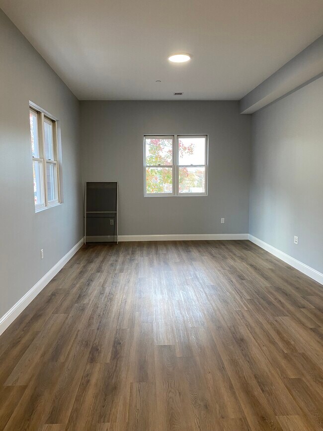 Photo - 391 Springfield Ave Unidad 2