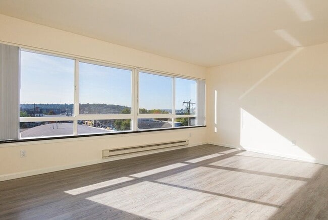 Building Photo - 5210 Russell Ave NW Unit R-406 Rental