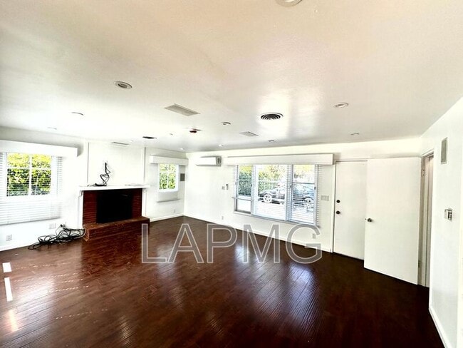 Photo - 607-611 N. El Molino Avenue