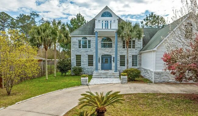 Building Photo - 117 Santa Barbara Ave