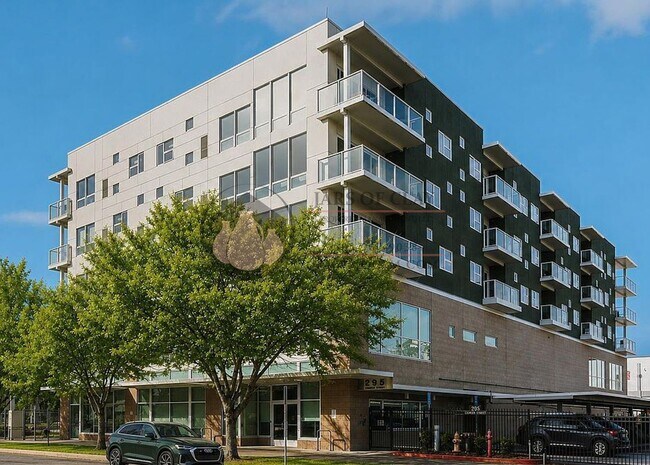 Building Photo - Downtown Salem Condo | Air Conditioning | Off-Street Parking Unit 403