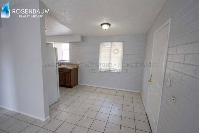 Photo - 565 S Hobson Unit 3