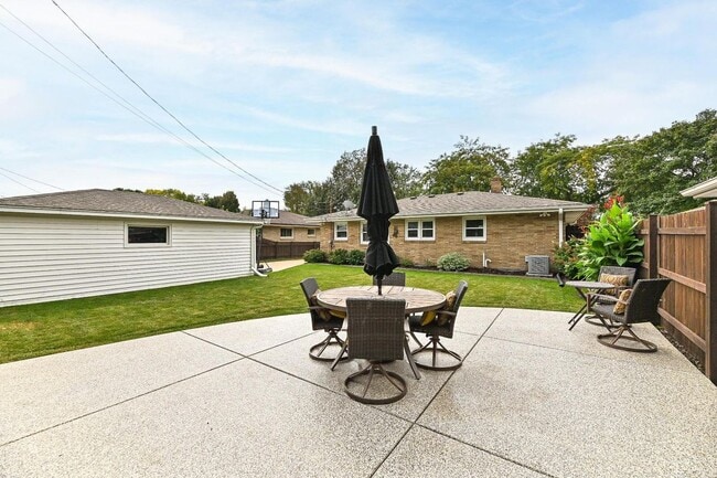 Photo - 1208 Montclair Dr