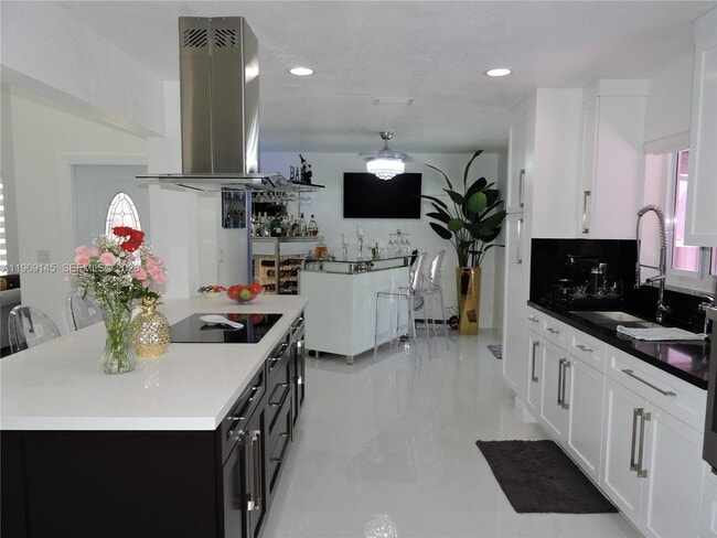 Photo - 15220 SW 49th St