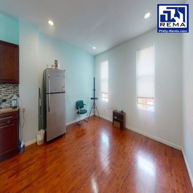 Photo - 2237 N Sydenham St Unidad 2