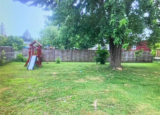 Photo - 112 Meadow River Dr