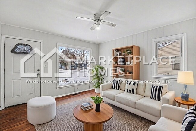 Building Photo - 13050 Couwlier Ave