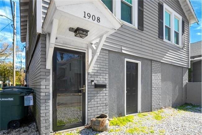 Photo - 1908 Paulsen St