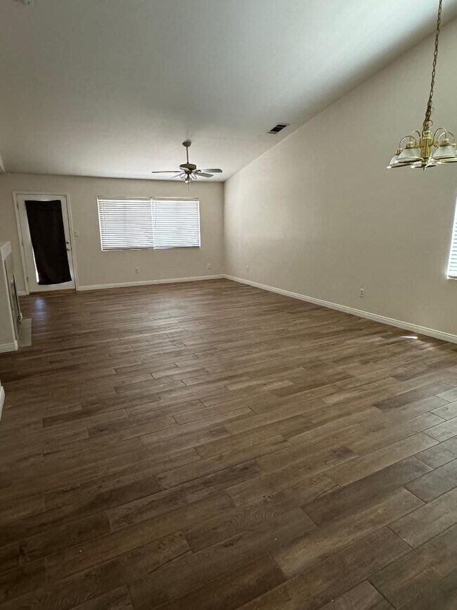 8510 Eagles Landing Dr