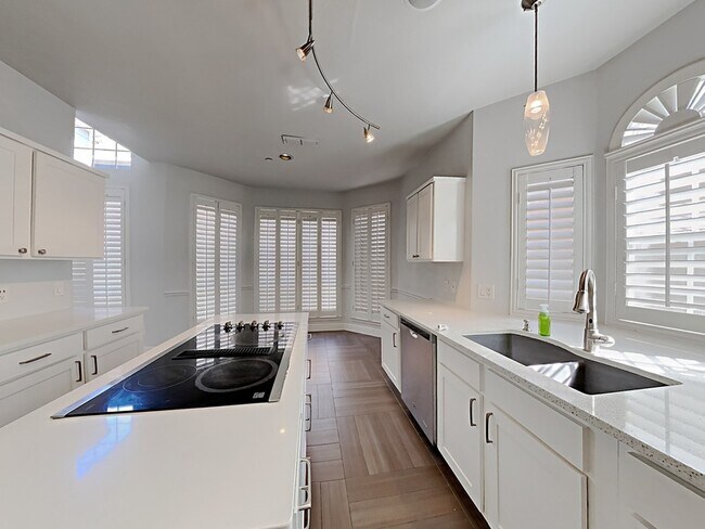 Photo - 14620 Stratford Ct