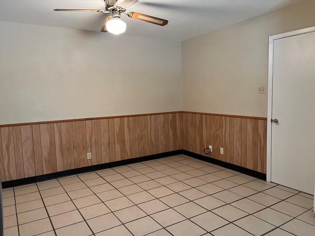 Photo - 612 Bluebonnet Dr