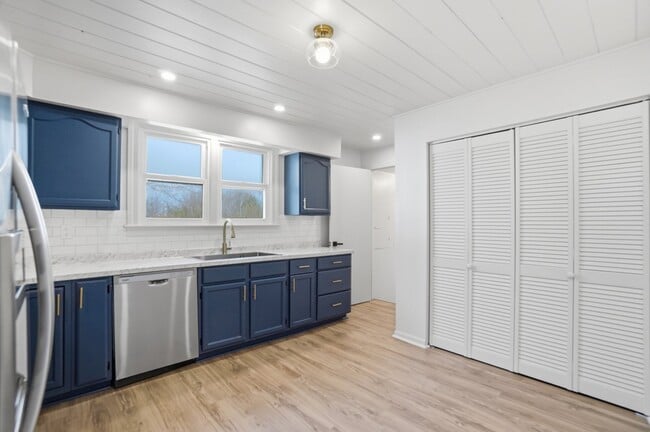 Photo - 2351 Burden Dr