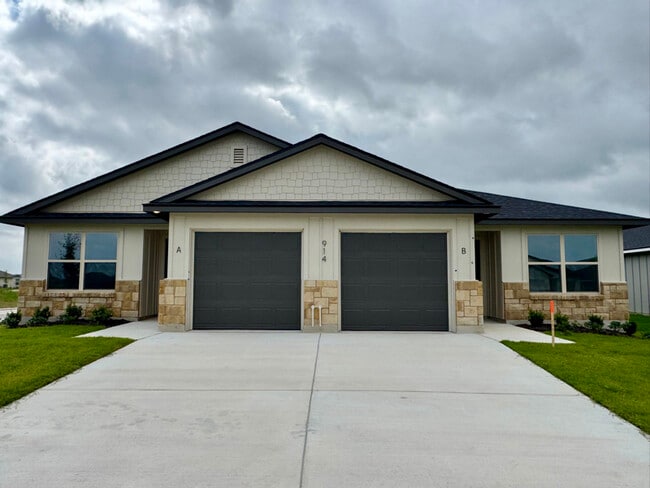 Photo - 914 Switchgrass Dr Apartamento Unidad A