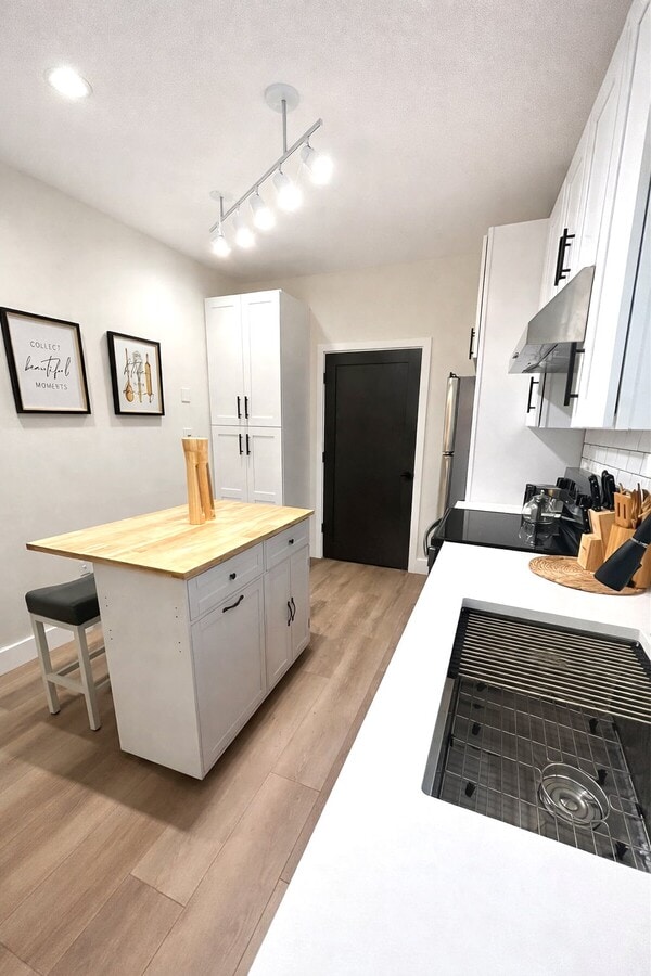 Photo - 801 E Knollwood St