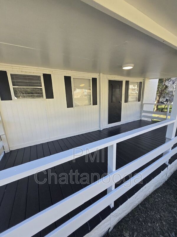 Photo - 997 W Elmwood Dr Unit B