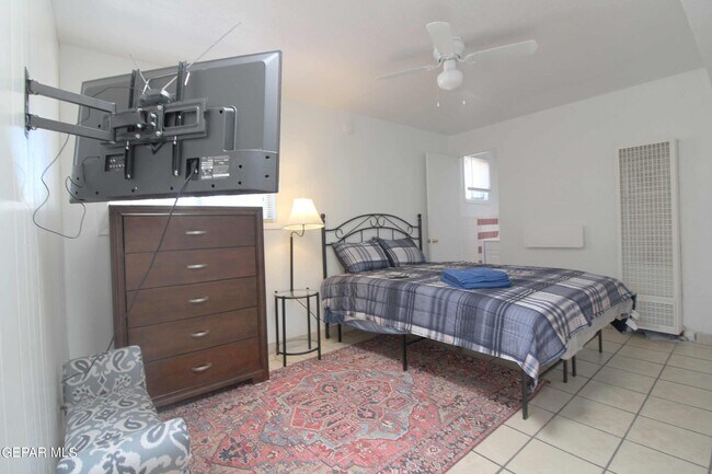 Photo - 614 Marr St Apartment Unit B