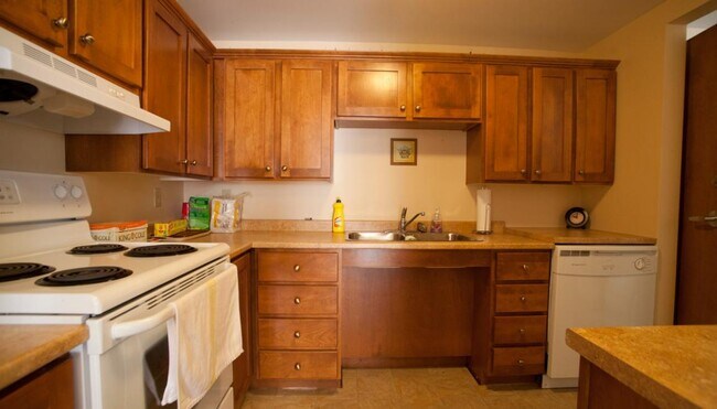 Photo - Spring Park Apartments