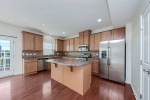 Photo - 212 N Commerce St