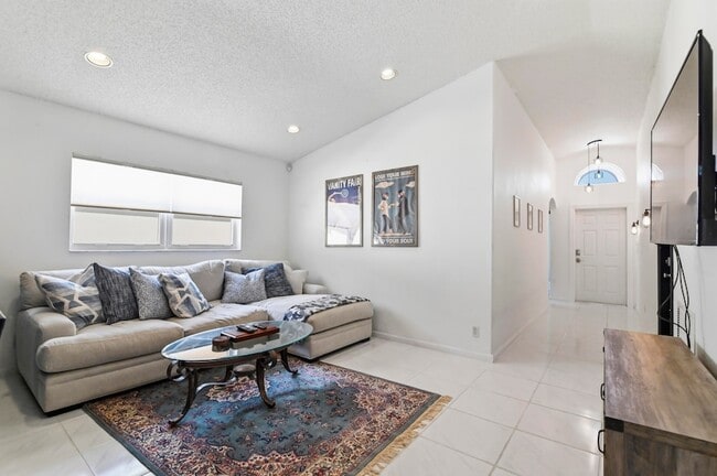 Photo - 5690 Green Island Dr