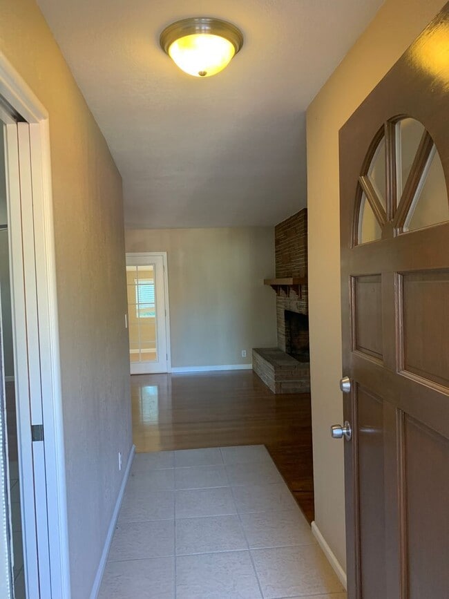 1526 Maplewood Dr