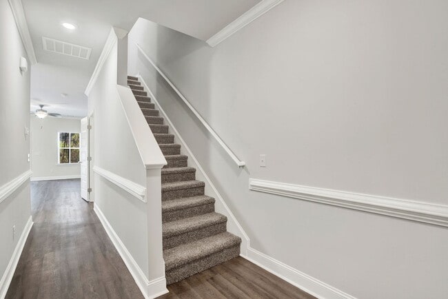 Photo - 77 Dorsey Dr
