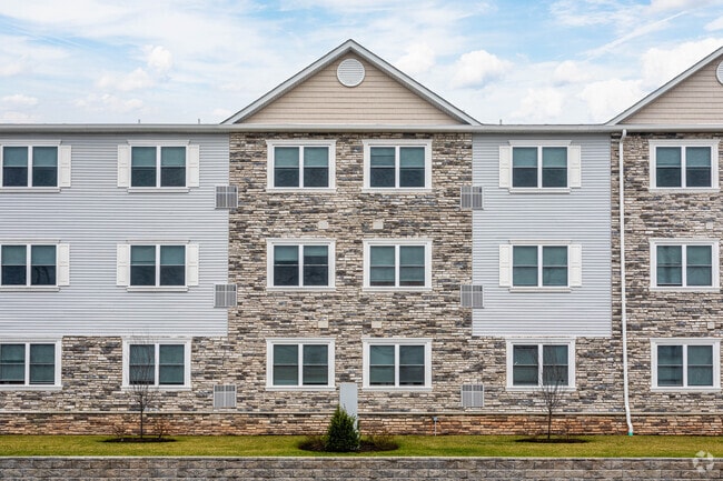 Photo - Brookside Manor Clark