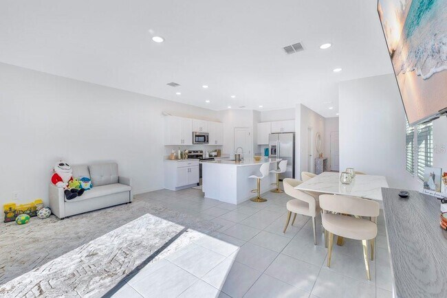 Photo - 3768 Sepia St