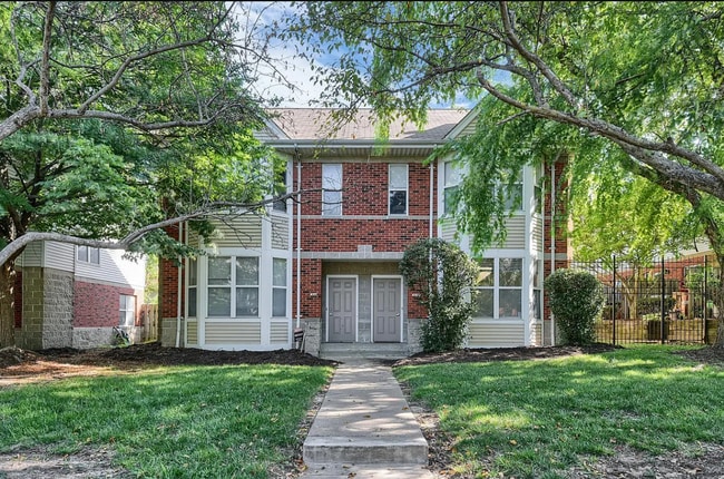 Central West End Gem - Central West End Gem Townhome