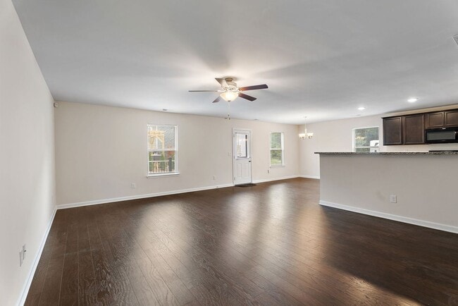 Photo - 317 Sportsman Dr