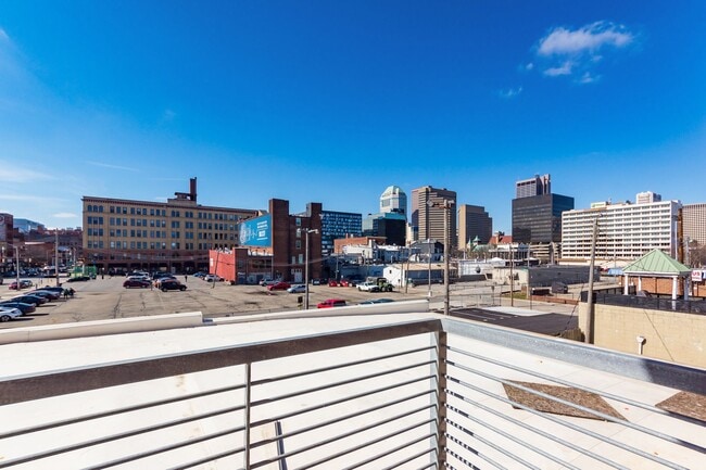 The Residences at 218 E Main St