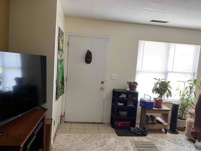 Photo - 123 Dawson Rd