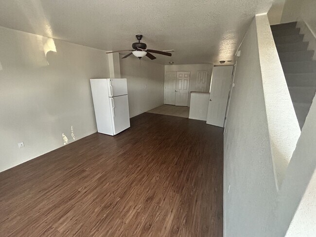 Photo - 4108 Shasta Rd Unidad 4108 Shasta  C