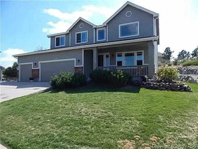 Photo - Amazing Home in Desirable District 20 – No...