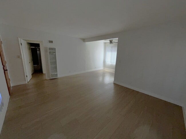 Photo - 803 S Crenshaw Blvd Unit 005