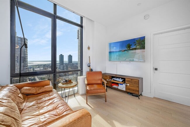 Photo - 10 Provost St Unit PH04