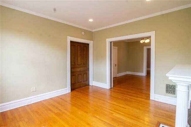 Photo - 4141 Flad Ave Unit 4141 2F