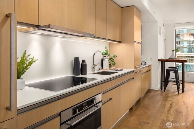 Photo - Seattle - Modern 1-Bedroom Condo with Stun...
