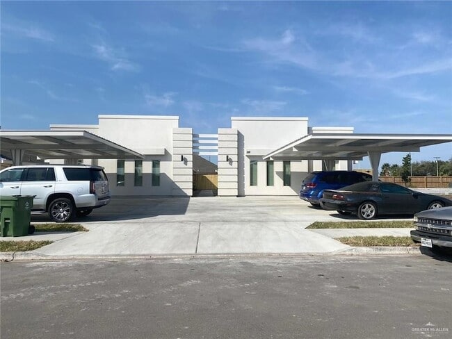 Building Photo - 1413 Alta Vista Dr Unit 2 Rental