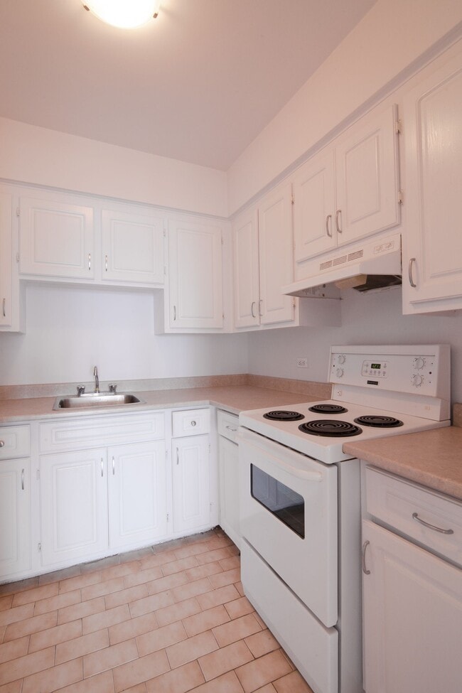 Photo - 2400 Av. Van Horne Unit 407