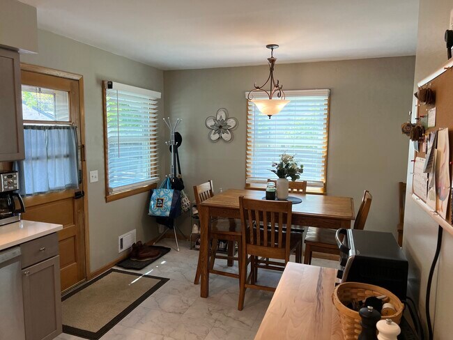 Photo - 45 20th Ave N