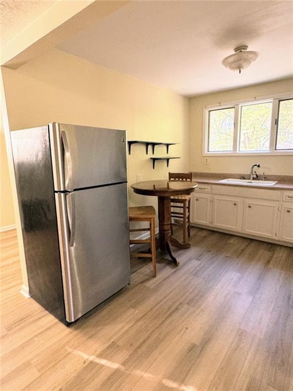 Photo - 3043 Wells St