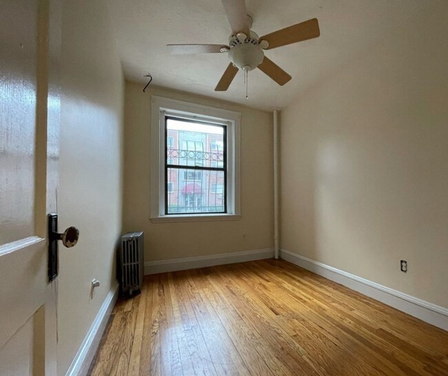 Photo - 240 Kelton St Unidad 3