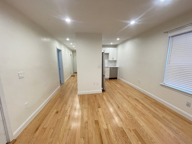 Photo - 95 Phillips St Unit 1