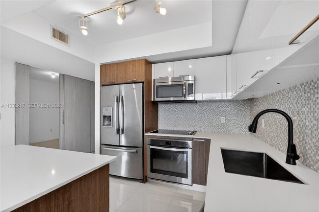 Photo - 5252 NW 85th Ave Unidad 1004