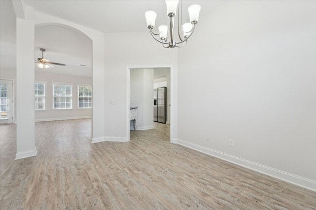 Photo - MOVE-IN READY! (Pet Friendly)